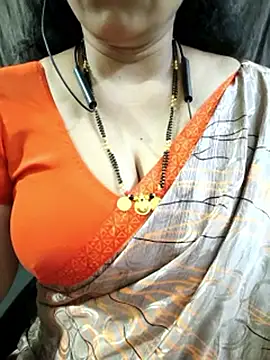 bhuvana_555 webcam