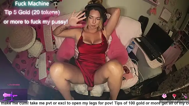 nikki_juggs
