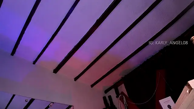 karly_angeel webcam