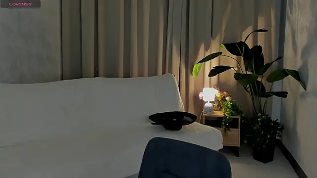 LeticiaRomano webcam