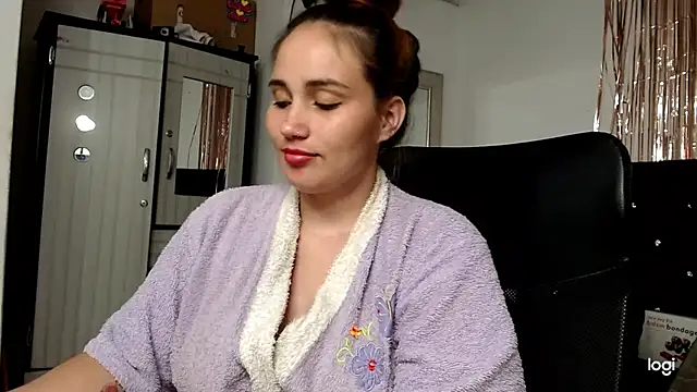 Baby_hornyJM webcam
