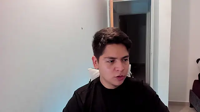 Asta_YunoXXX webcam