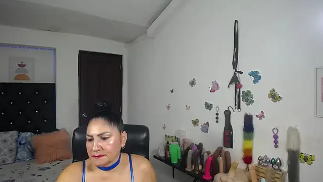 mature_bigboobs10 webcam