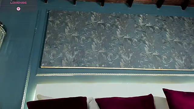 MiaKay1 webcam