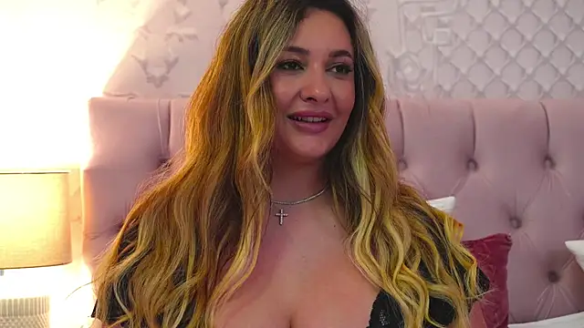 YaaraCollins webcam