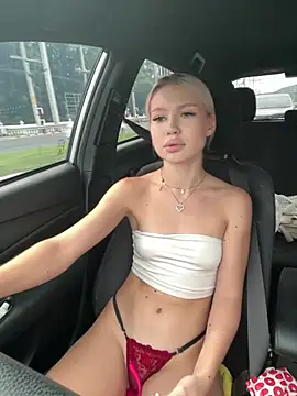 Kiss_Auroraa webcam