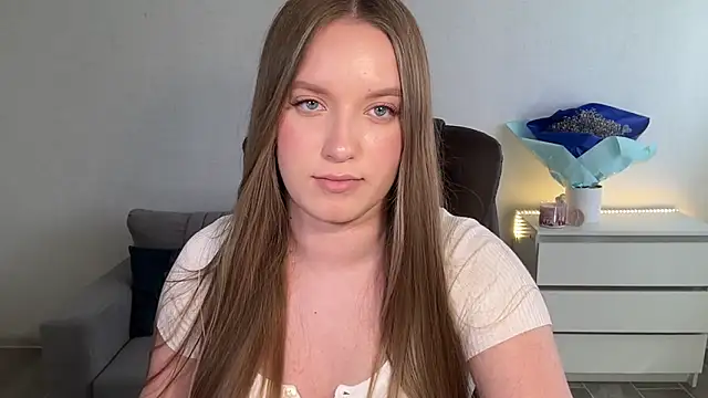 EvaMaddison webcam