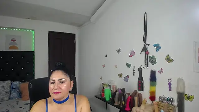 mature_bigboobs10 webcam