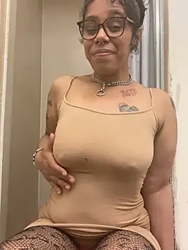 Desirae_Luciano webcam