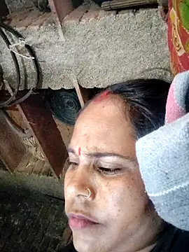 Pooja750 webcam
