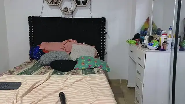 charlotte_077 webcam