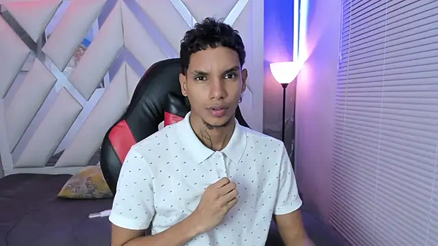 kai_storm77 webcam