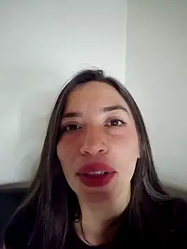 loveuu-bae webcam