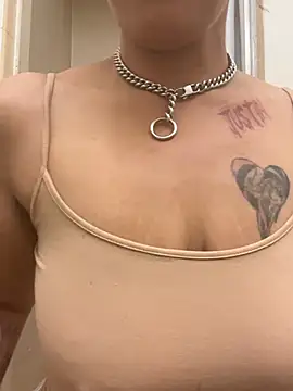 Desirae_Luciano