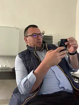 Mike8523 webcam