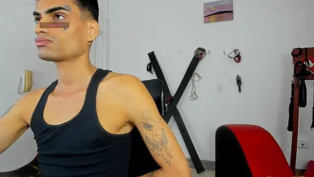 Gay_Red_Room webcam