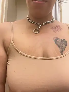 Desirae_Luciano