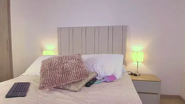 Anna-Lynn webcam