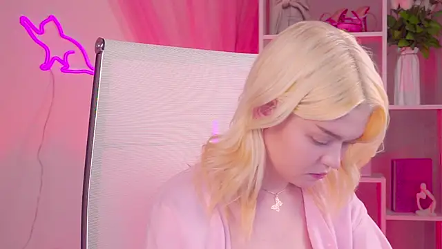 AdeleCartier webcam