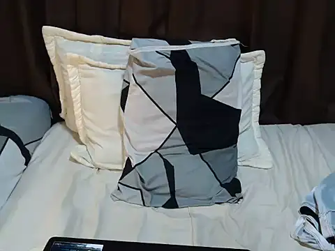 cumwhat_me webcam