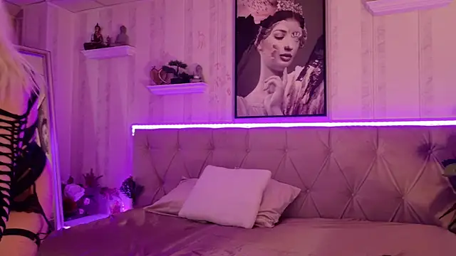RubyDivine webcam