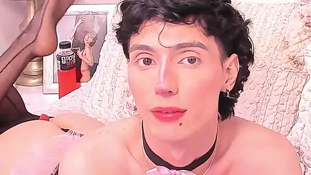 KylieMonnett webcam