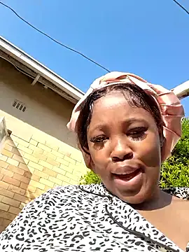 SWEETDOLLY29XX webcam