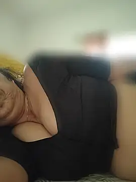 NakedMILFx