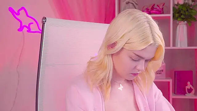 AdeleCartier webcam