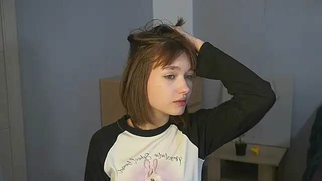 Leyla_crsh webcam