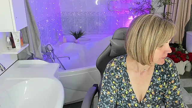 BettyGibsonn webcam
