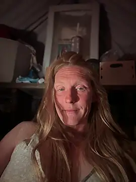 GoldenFlameGoddess