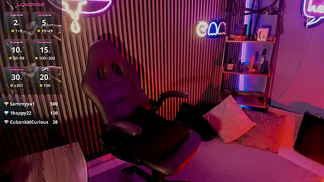 Maximoking26 webcam