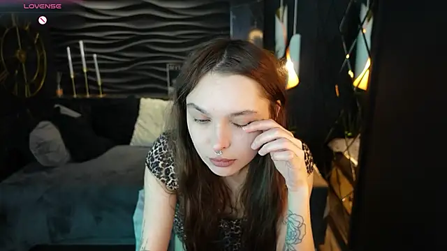 ChloeSunny webcam