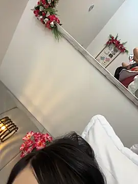 IvonneOwen webcam