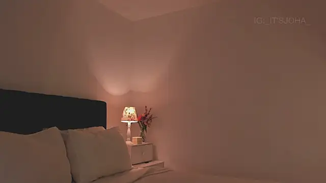 Lovinggirl_ webcam