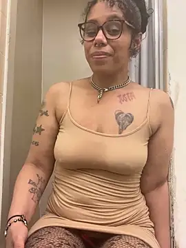 Desirae_Luciano live sex cam