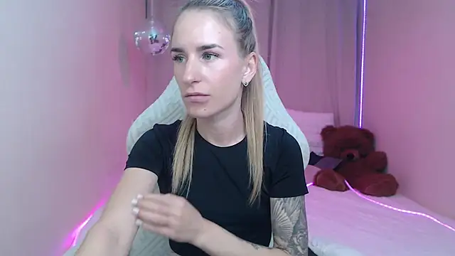 deborahorny - DeboraHorny's free webcam - UK Sex Cams
