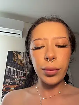  MaryMe3 chat room