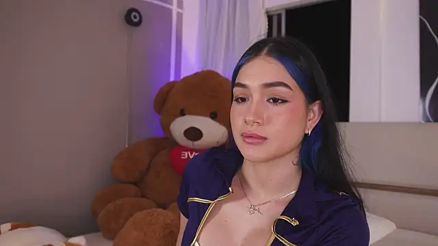 AnnyHizzle