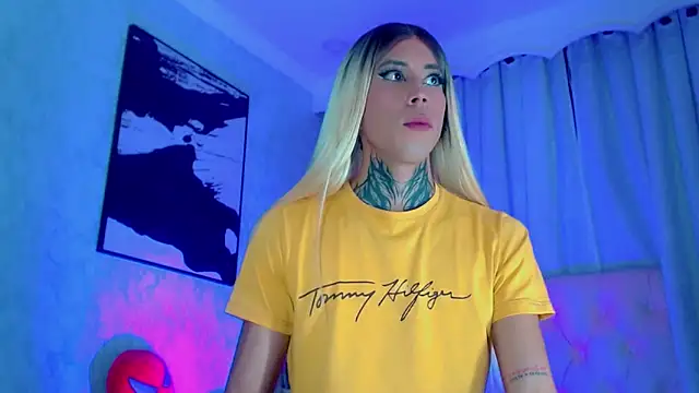 Julia_Bulette1 webcam