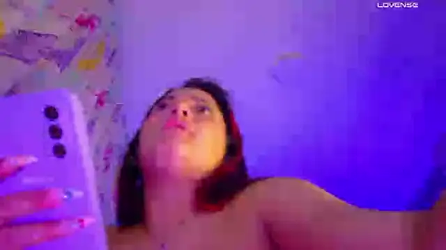 NicolleTaylor webcam