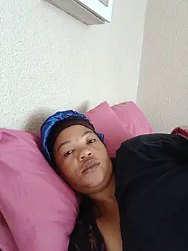 FreakyAngel3X webcam