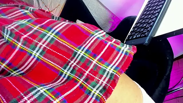 MargaretQualley webcam