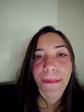 loveuu-bae webcam