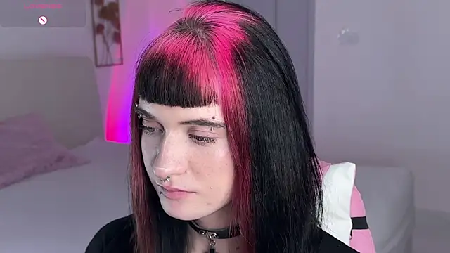 Vailyreb_ webcam