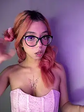 Valen-Foxx1 webcam