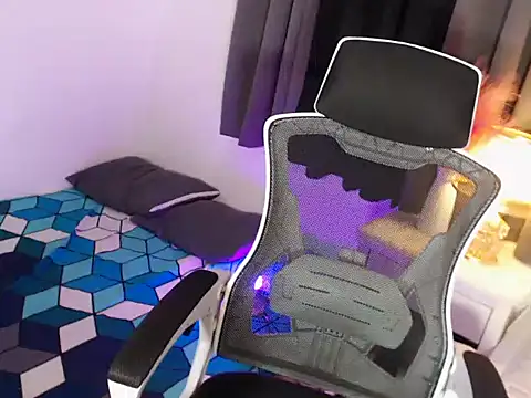 MajesticKitana webcam
