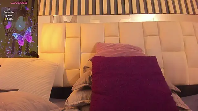 camila__herrera webcam