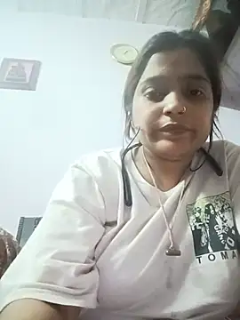 Trisha_71 webcam